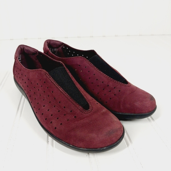 Clarks Collection Women Burgundy Suede Nubuck Slip On Suede Loafers B89 - Picture 4 of 11